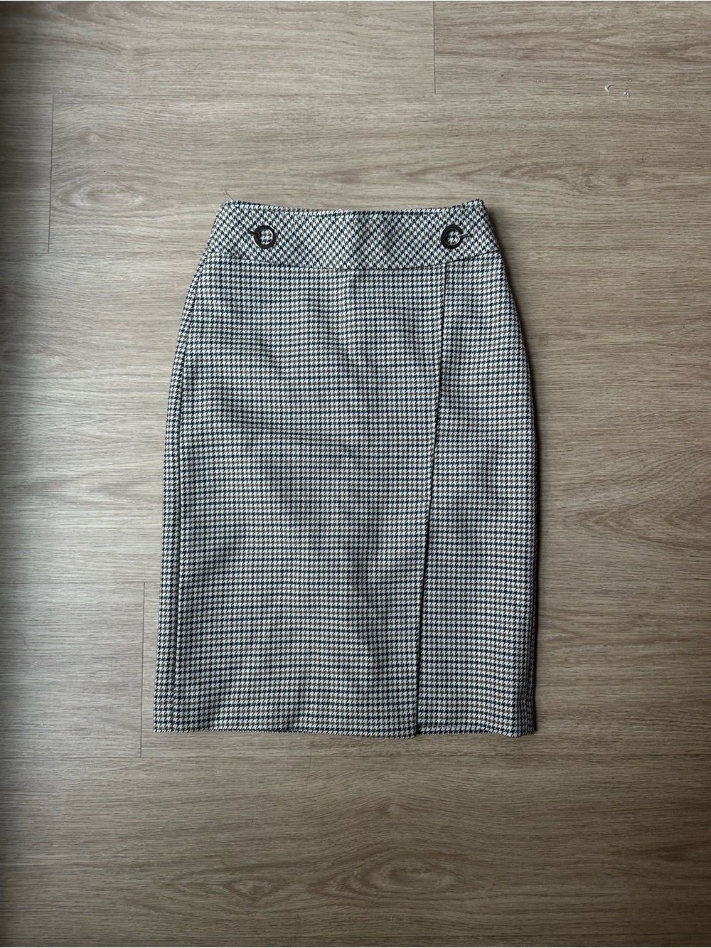 H&M Black & White Houndstooth Pencil Skirt